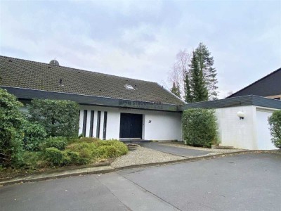 Stilvolles Einfamilienhaus mit Einliegerwohnung und großen Terrassen mit tollem Ausblick