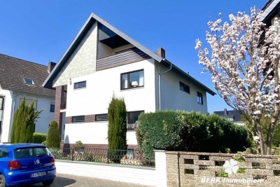 VERKAUFT - BERK Immobilien - Großzügiges Architektenhaus mit Wohnambiente und traumhaften Garten - i
