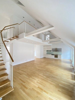 159m² Helle DG-Maisonette mit Terrasse in 1090, 4 Zimmer, 3 Bäder ab sofort zu mieten!