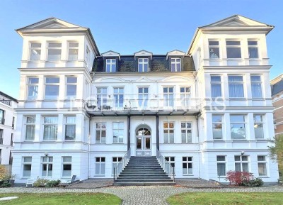 Strandnahe 2-Zimmer-Wohnung mit historischem Flair in Heringsdorf: Exklusives Wohnen an der Ostsee!