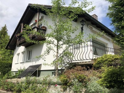 Ein paradiesisches, alleinstehendes Einfamilienhaus in malerischer Lage (Erbpacht)