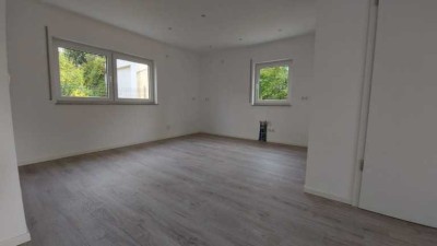 Moderne 2-Zimmer-Wohnung mit Fußbodenheizung in ruhiger Lage
