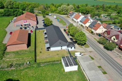 Neuwertige 2-Zimmer-Terrassenwohnung mit Balkon und Einbauküche in Hecklingen