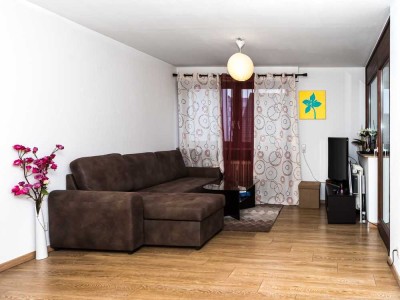 Schöne 2,5-Zimmer-Wohnung mit Wintergarten & Stellplatz im Zentrum von Böblingen