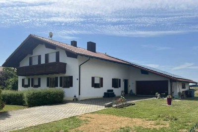 Traumhaftes Einfamilienhaus mit über 200 m² Wohnfläche und 1.211 m² Grundstück in Mengkofen