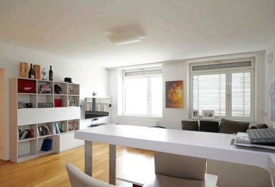 Freundliche 2-Zimmer-Wohnung mit Balkon und Einbauküche in Nordhausen