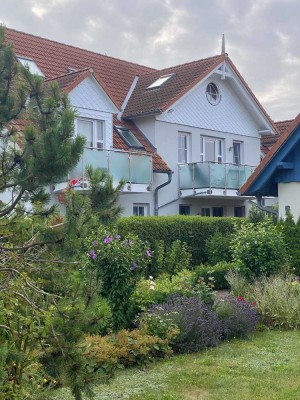 Kleine, möblierte 2-Zimmer-Wohnung mit Terrasse, Keller und Stellplatz