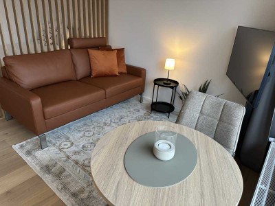 Wohnen auf Zeit: Stylisches, kompaktes und zentrales möbliertes Flat mit Balkon beim KaDeWe