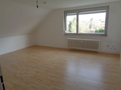 Gepflegte 3-Zimmer Dachgeschosswohnung in Dietzenbach
