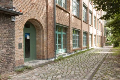 Traumhaftes Wohnen auf drei Etagen – direkt am idyllischen Teltowkanal!