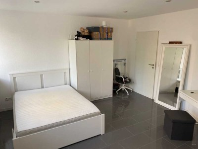 Möbliertes WG Zimmer zentral in der Mannheimer Innenstadt