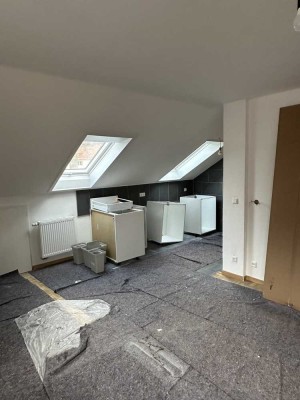 Stilvolle 1,5-Zimmer-Dachgeschosswohnung in Plüderhausen