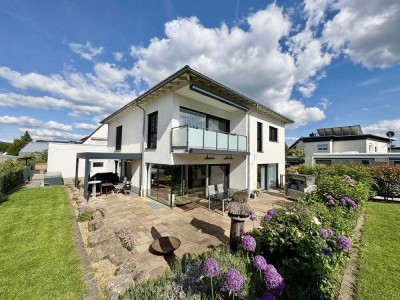 Exklusiv und neuwertig - Einfamilienhaus mit Einliegerwohnung und Sauna