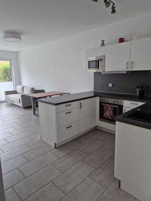 Vollmöblierte Neubauwohnung mit Garten und Stellplatz in Hürth Efferen
