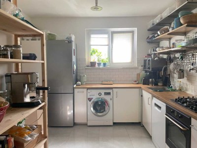 Frisch renovierte 2,5-Zimmer-Wohnung in Berlin Britz