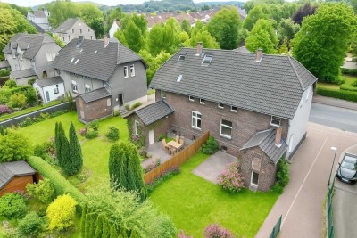 Doppelhaushälfte für Handwerker mit viel Potential. Provisionsfrei**