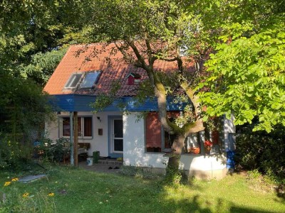 Kleines feines Wohnhaus mit großem Grundstück im Naturpark Dübener Heide