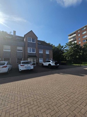 Gepflegte Wohnung mit Einbauküche wartet auf neuen Mieter in Voerde!