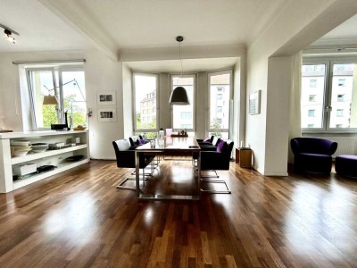 Sehr großzügige Altbau-ETW, 5 Zi., 157 m² Wfl., Balk., 3,80m Deckenh., 2 Bäder,, Lift, Ddf.-Zoo