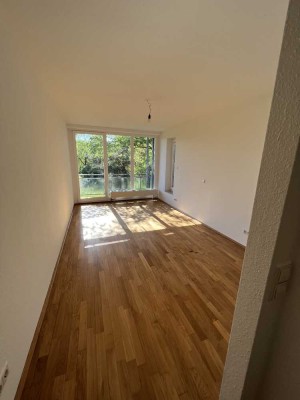 Hochwertige Wohnung in einer Parkoase  PROVISIONSFREI