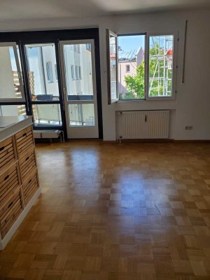 Gemütliche 2-Zimmer-Wohnung mit Balkon in Nürnberg-Glockenhof