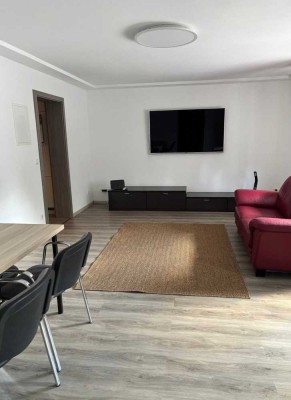 Stilvolle Pendlerwohnung, voll renovierte 2-Zi-Wohnung mit gehobener Innenausstattung in Nürtingen