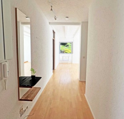 SCHÖNER WOHNEN? HIER GELINGT ES! 3-Zimmer-Wohnung in Obertürkheim!