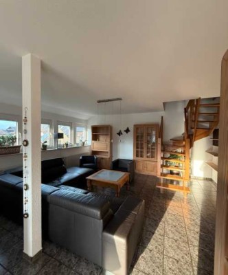 Geräumige 5-Zimmer Maisonette-Wohnung mit Balkon in Löhne