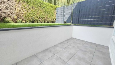 Erstbezug Geschmackvolle 3,5-Raum-Terrassenwohnung mit luxuriöser Innenausstattung und Einbauküche i