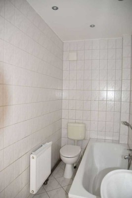Geräumige 3 Raum Wohnung im Dachgeschoss