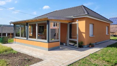 Verkaufsangebot! 4-Räume-Bungalow in Massivbauweise. Ruhige Wohnlage. Baujahr 2021.