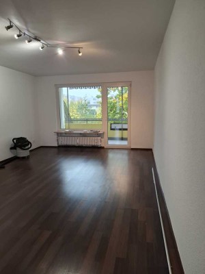 Attraktive 2 Zimmer, Küche, Bad, Balkon in Mainz-Gonsenheim – Erstbezug nach Renovierung von Privat