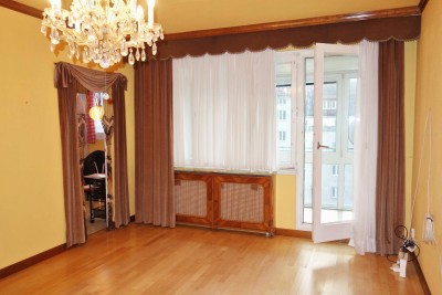 Sonnige Wohnung mit verglaster Loggia, Ruhelage, Nähe U6 Alserstraße