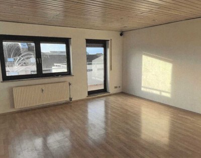 Sehr schöne 1,5-Zimmer-Wohnung mit Balkon und Tiefgaragen Stellplatz