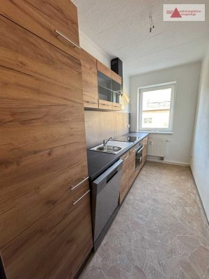 Frisch renovierte 2-Raum-Wohnung mit neuer Einbauküche in Beierfeld zu vermieten