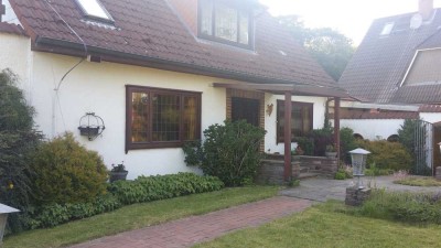 Großzügiges Einfamilienhaus mit 12 Zimmern in Hoisdorf