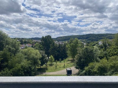 Dachgeschosswohnung mit schöner Aussicht