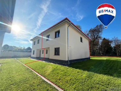 Neubau-Highlight in Ottersleben – Exklusive Doppelhaushälfte  * 1 Monat kaltmietfrei *