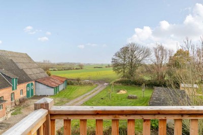 Zur Miete:
Modern, luftig, meernah - Neubaumaisonette-Wohnung mit Landfeeling