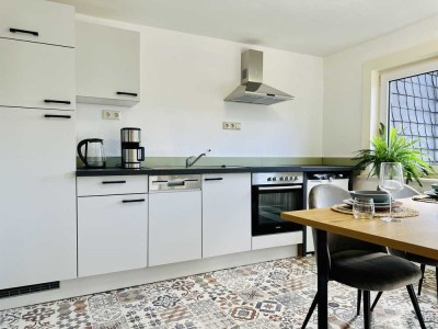 Komplett möblierte 3-Zimmer-Wohnung in zentraler Lage  – auch WG-geeignet!