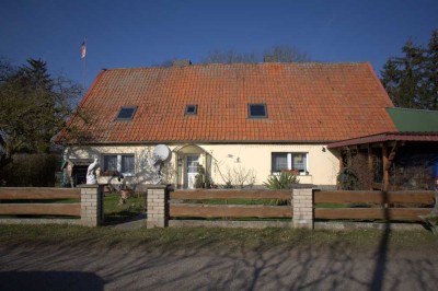 Wohnhaus mit Waldgrundstück Nähe Ostsee, Stralsund