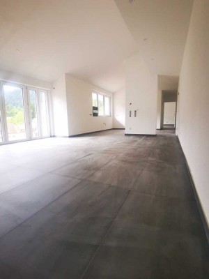 OG-12 **Erstbezug- Neubauwohnung ab 1.09. naturnah in Premium**