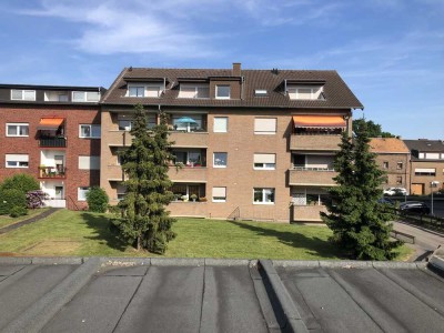Schöne 2-Z-Wohnung KDB mit Balkon in Gürzenich