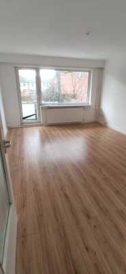 zwei Zimmerwohnung im EG mit Einbauküche + Balkon zu vermieten
