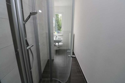 EG-Wohnung mit bodengleicher Dusche...da freuen sich nicht nur die Umzugshelfer!