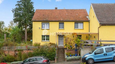 Reiterparadies am Steigerwald – saniertes Bauernhaus mit  Offenstallanlage und Ausbaureserve