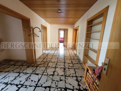 Renovierte 3-Zimmer EG-Wohnung mit großem Balkon in BI-Sennestadt!