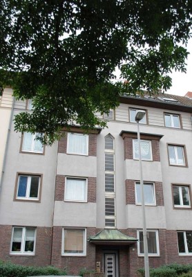 Döhren helle 2- Zimmer Wohnung mit Balkon und großer Wohnküche
