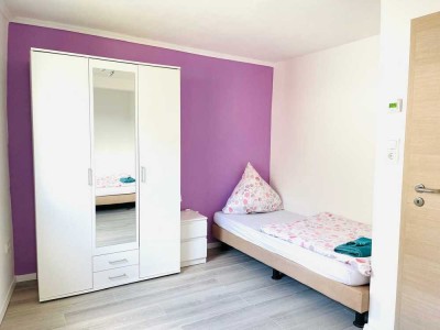 Gelegenheit in Stipshausen: 2 Ferienapartments und Werkstatt