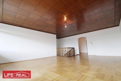 Stilvolle Maisonette-Mietwohnung mit Balkon im Herzen von Linz/Ebelsberg